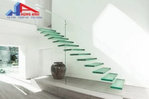 giá cầu thang kính cường lực