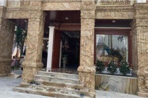 Có nên ốp đá mặt tiền nhà không?