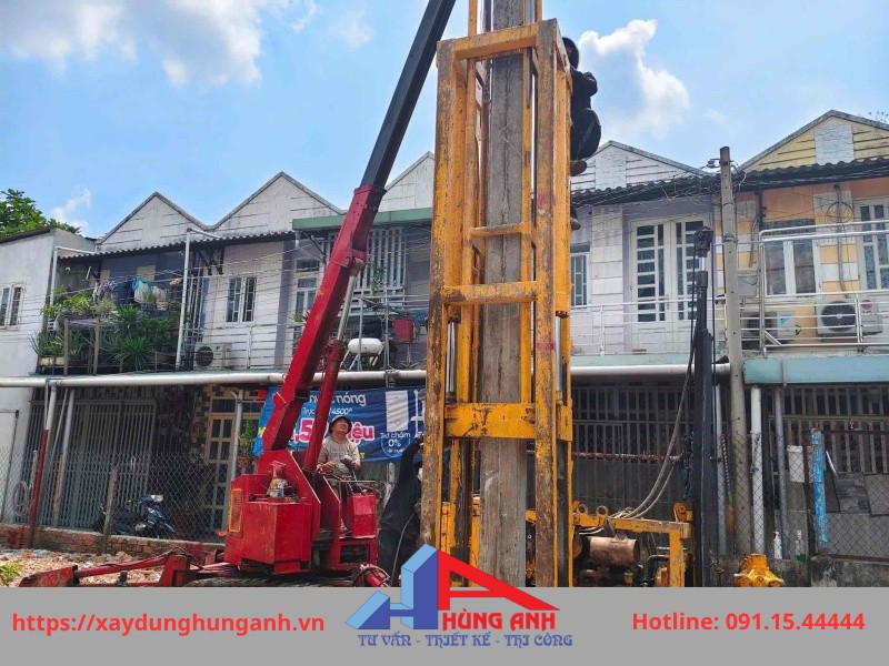 ép cọc bê tông gia cố nền móng