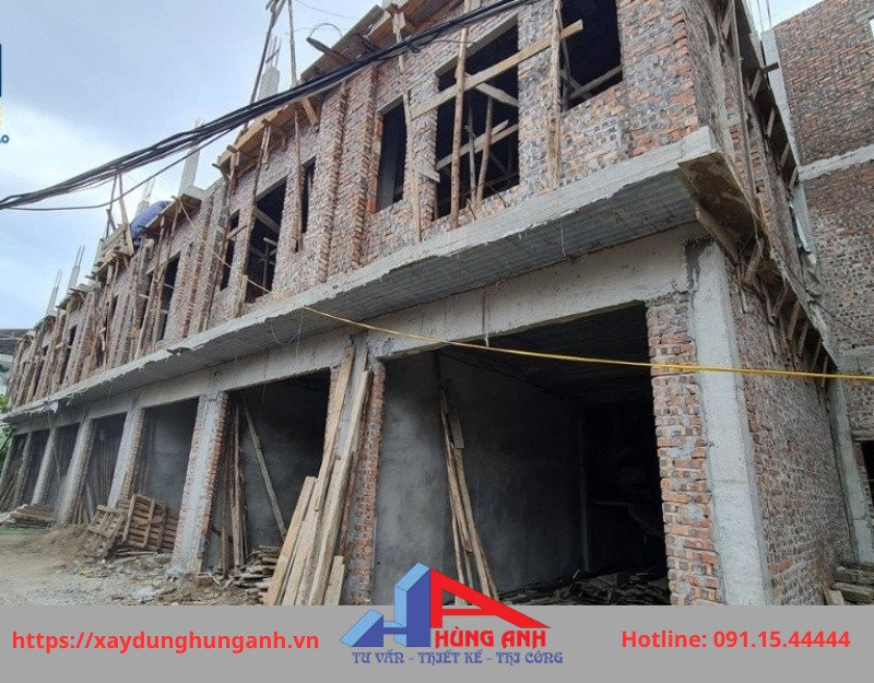 xây phần thô của nhà liền kề

